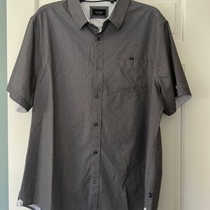 Men’s 7 Diamonds button-front shirt-sleeves shirt